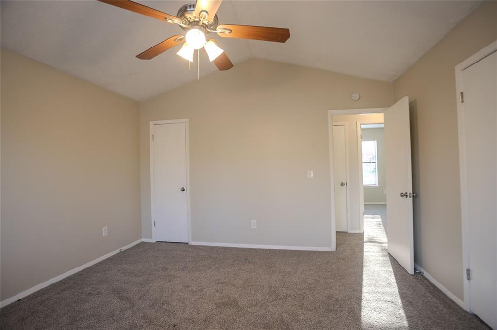 5449 Martins Crossing Road Property Photo 18