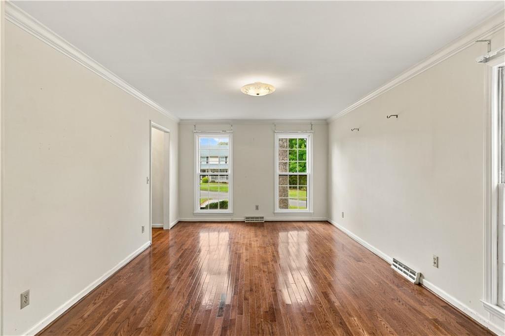 4 Windemere Lane Property Photo 12