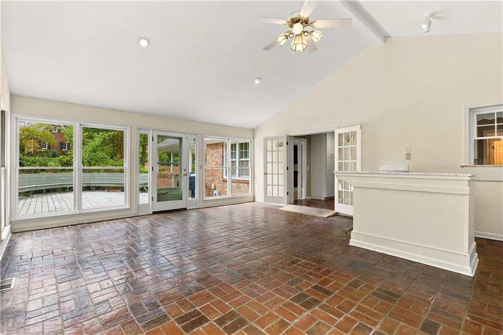 4 Windemere Lane Property Photo 17