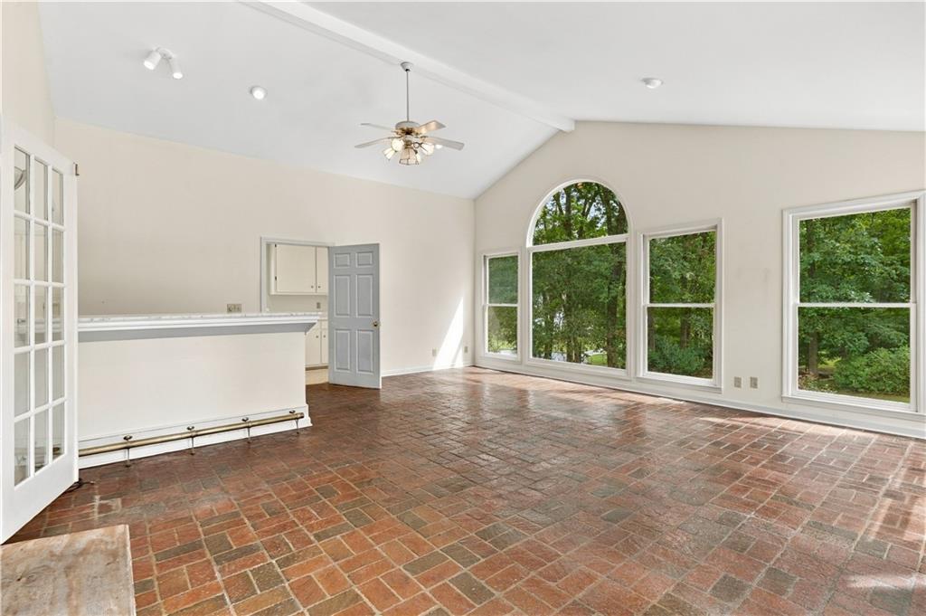 4 Windemere Lane Property Photo 19