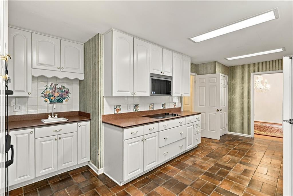 4 Windemere Lane Property Photo 25