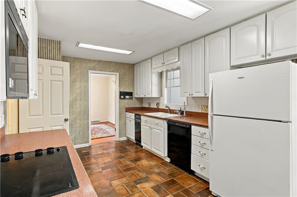 4 Windemere Lane Property Photo 26