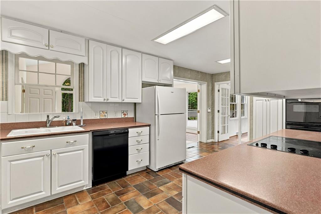 4 Windemere Lane Property Photo 28