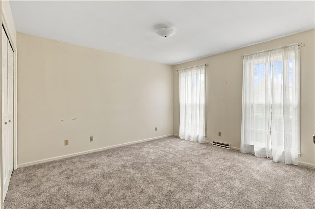 4 Windemere Lane Property Photo 32