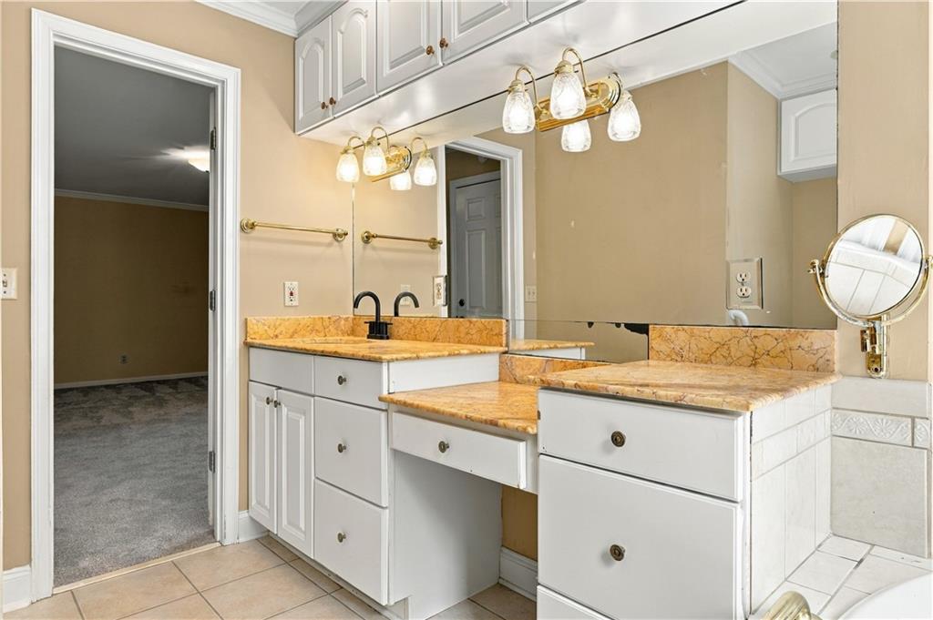 4 Windemere Lane Property Photo 35