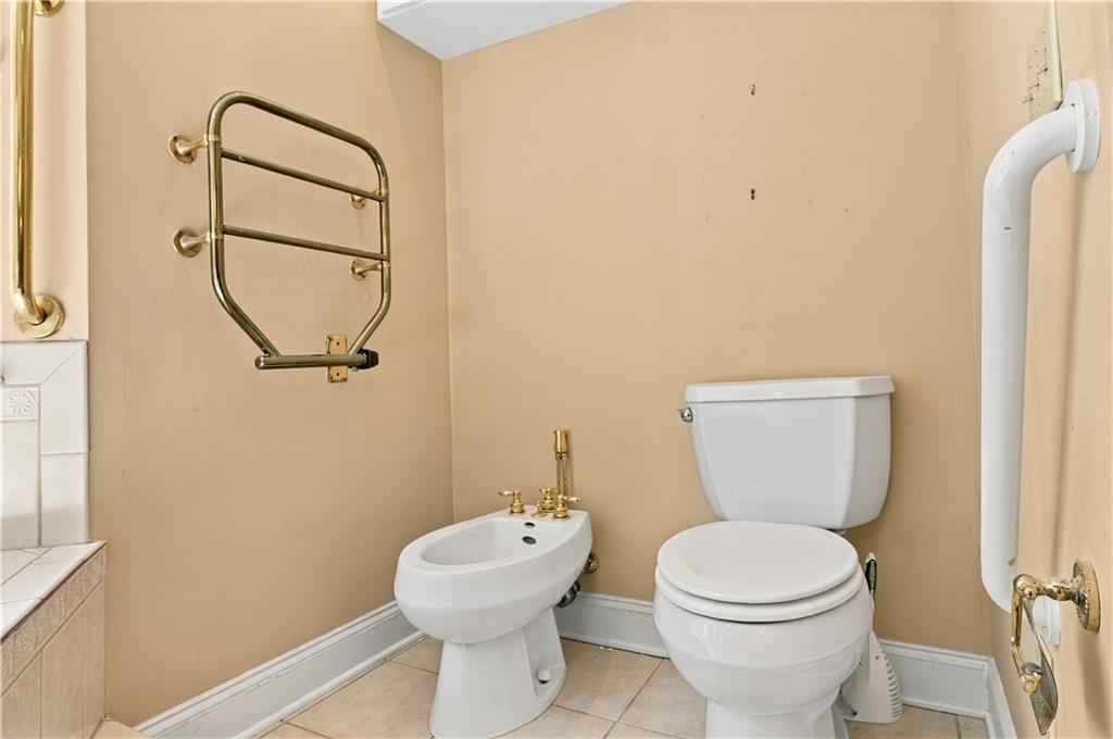 4 Windemere Lane Property Photo 37