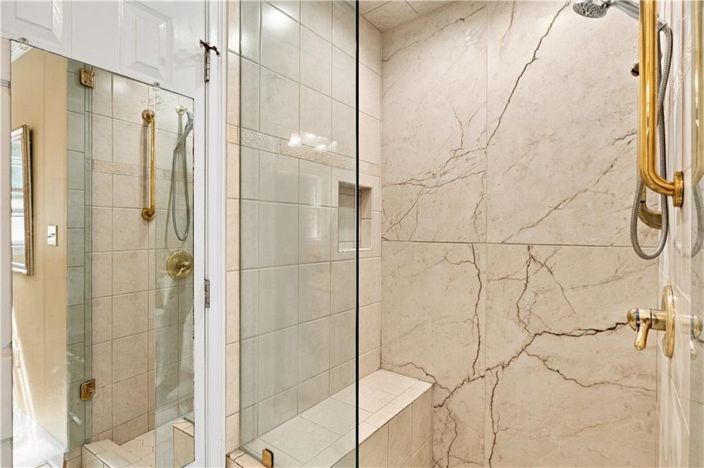 4 Windemere Lane Property Photo 42