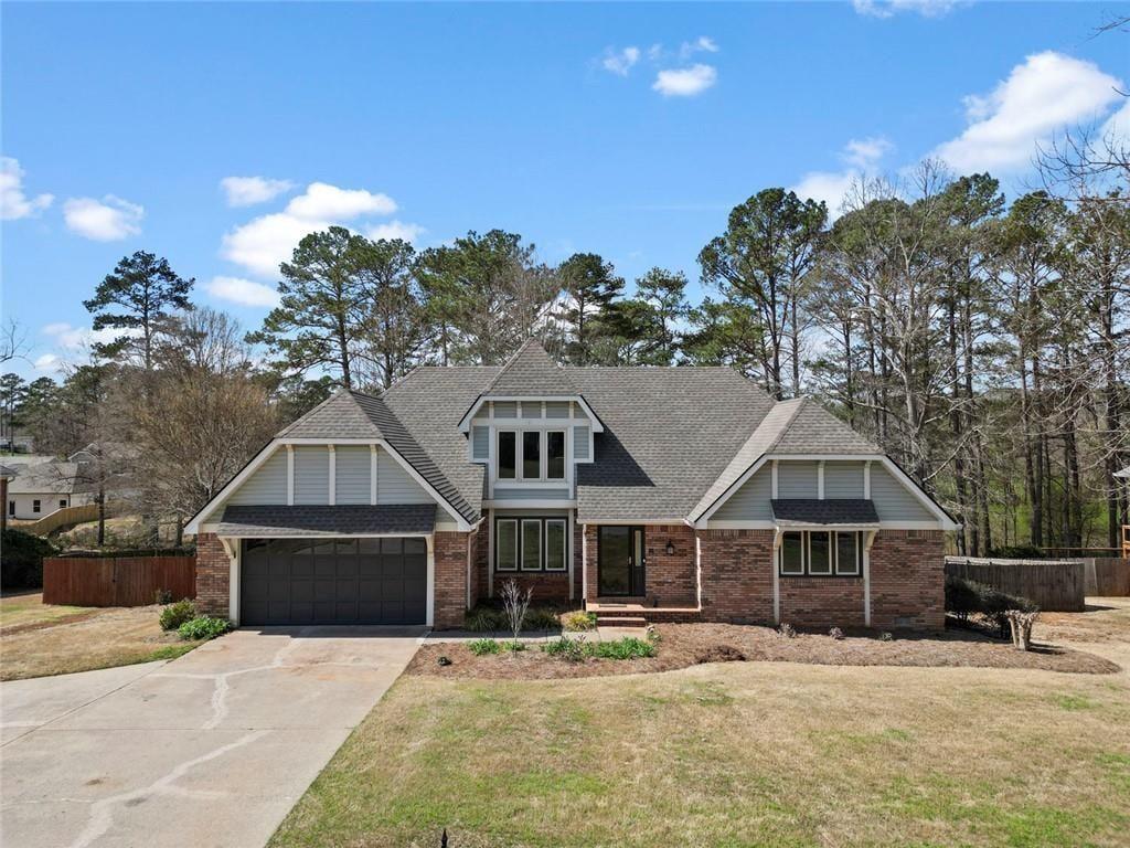 39 Club View Drive Se Property Photo 1