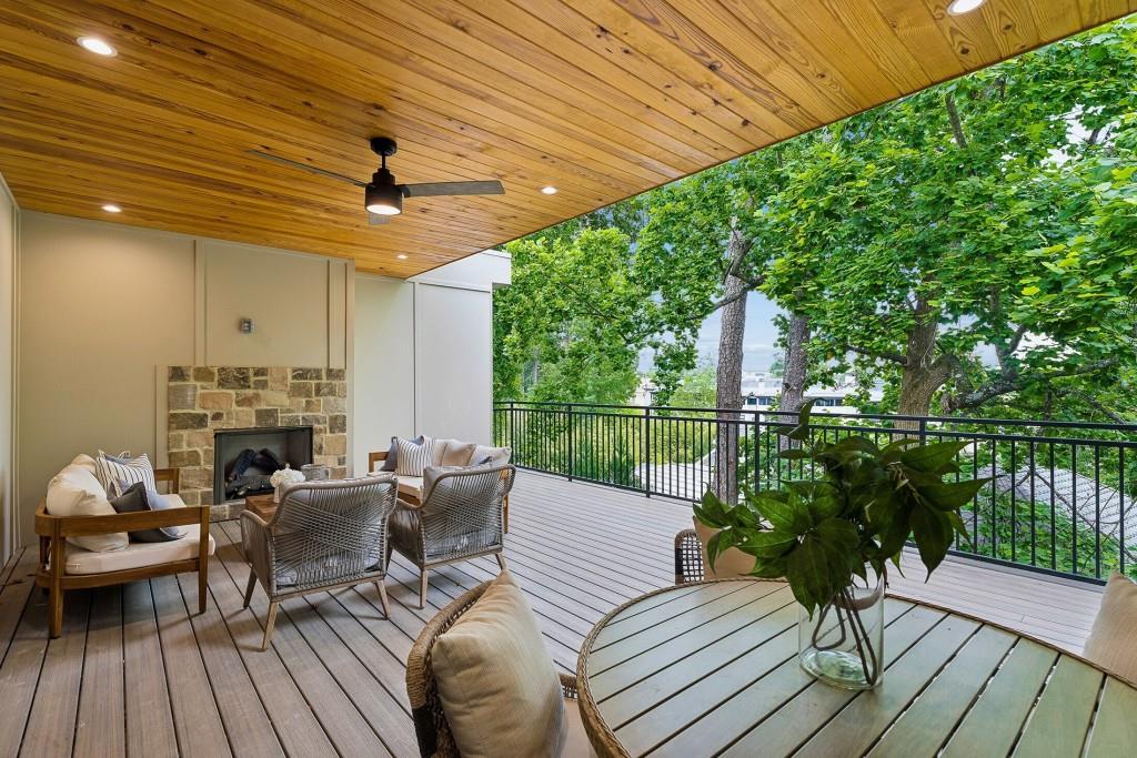 3513 Kingsboro Road Property Photo 1