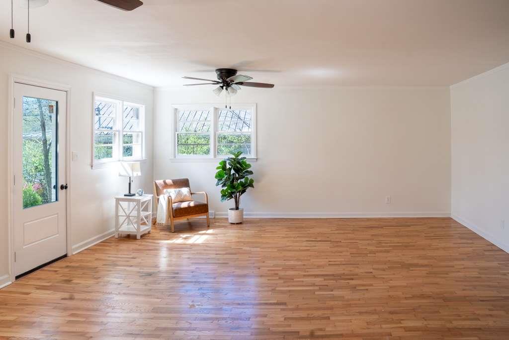 317 Jackson Street Property Photo 3