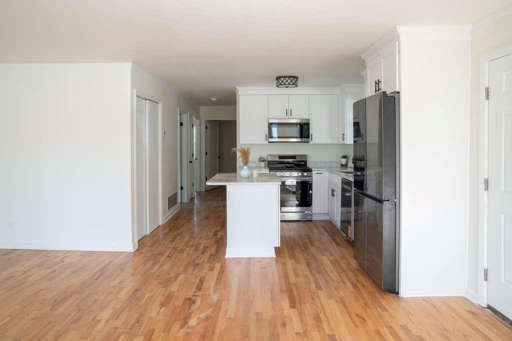 317 Jackson Street Property Photo 8