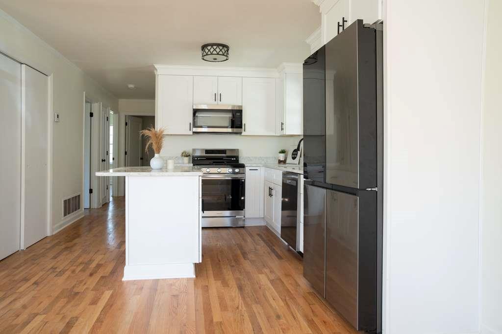 317 Jackson Street Property Photo 9