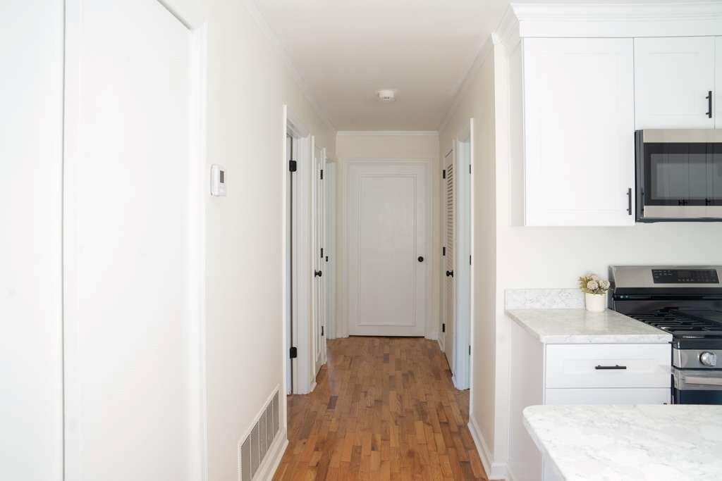 317 Jackson Street Property Photo 13