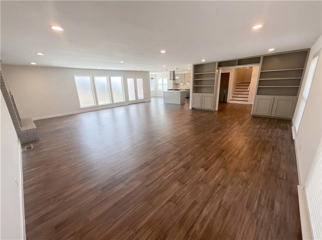 2770 Burtz Drive Property Photo 8