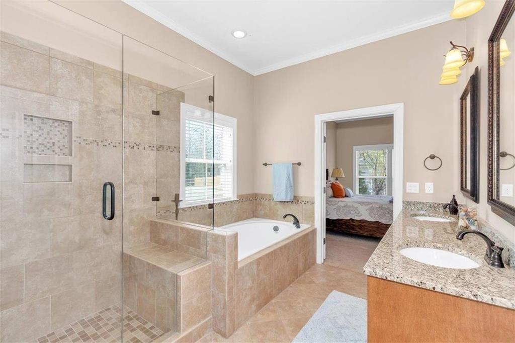 1075 Willow Way Property Photo 28