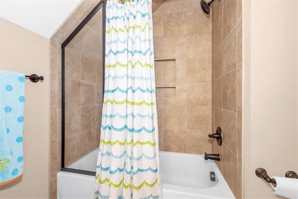 1075 Willow Way Property Photo 32