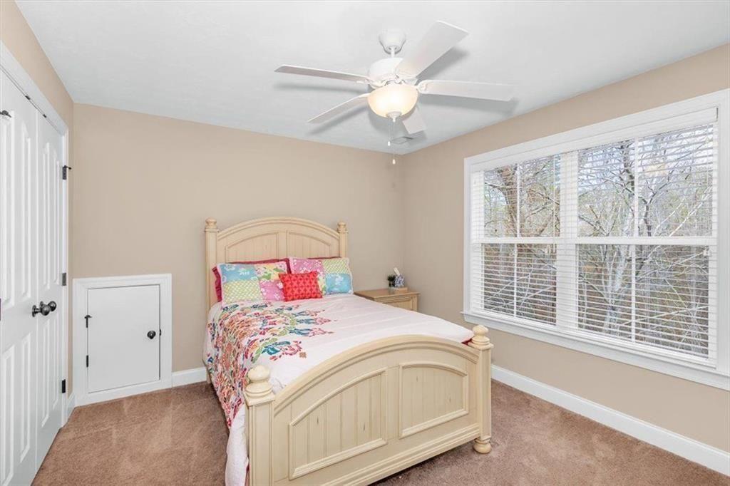 1075 Willow Way Property Photo 34