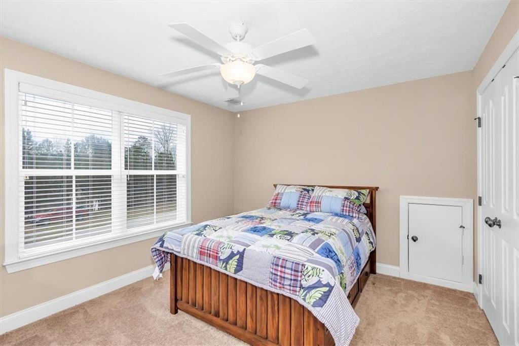 1075 Willow Way Property Photo 35