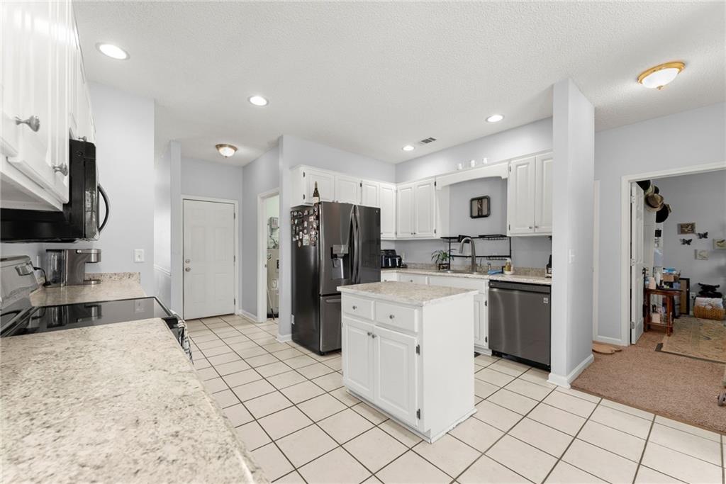 716 Michael Drive Property Photo 15