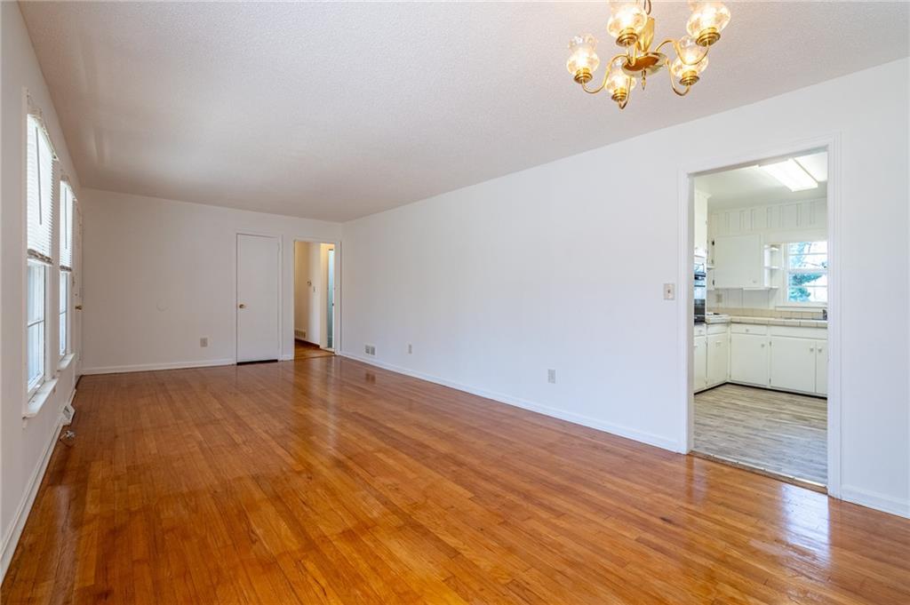 33 Summit Drive Property Photo 10