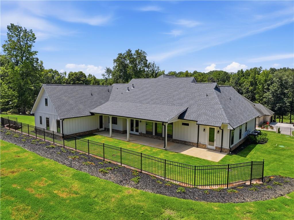 1534 Red Cedar Road Property Photo 4