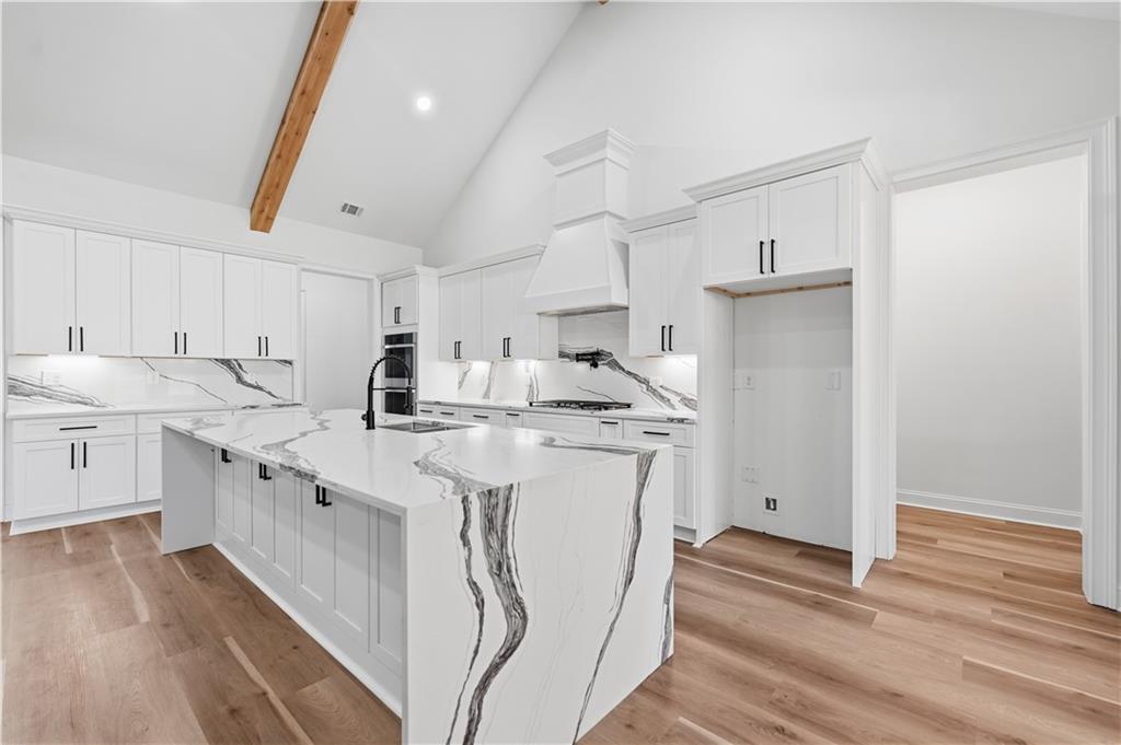 1652 Red Cedar Road Property Photo 17
