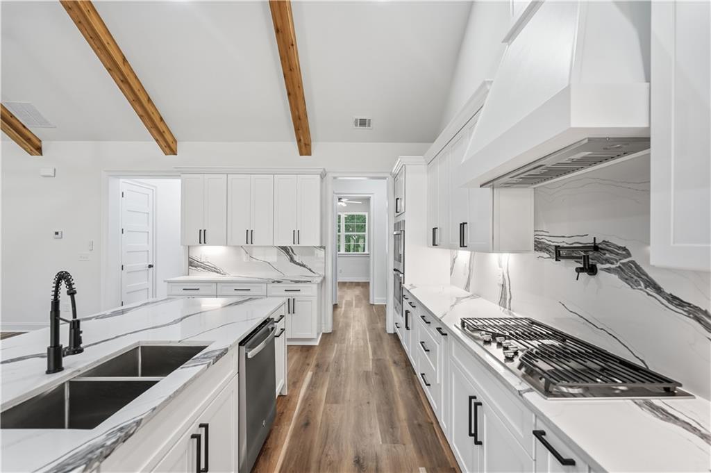 1652 Red Cedar Road Property Photo 19