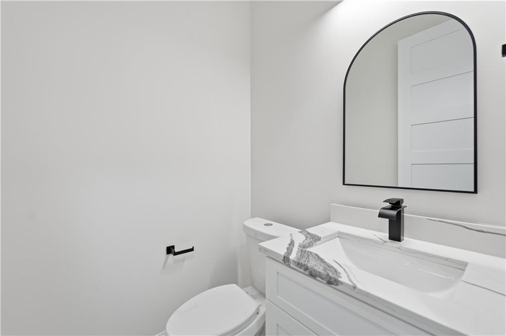 1652 Red Cedar Road Property Photo 36