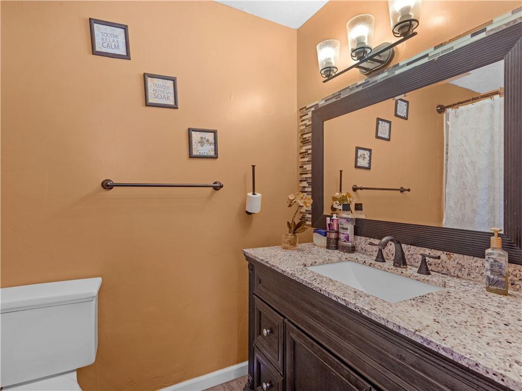 103 Oak Circle Property Photo 9