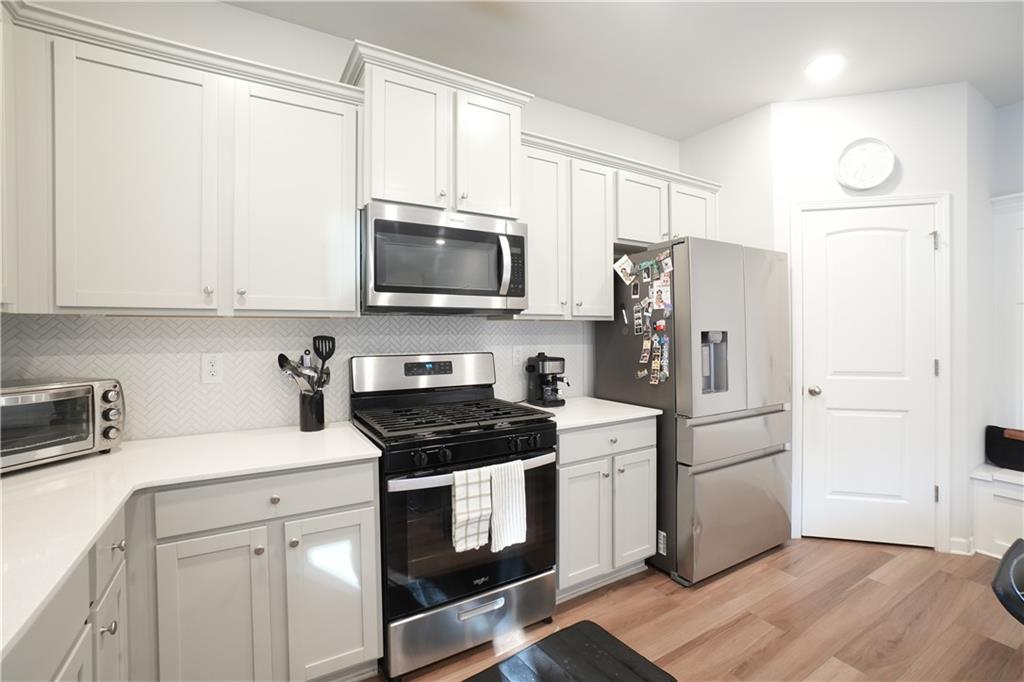 2837 Malton Way Property Photo 11