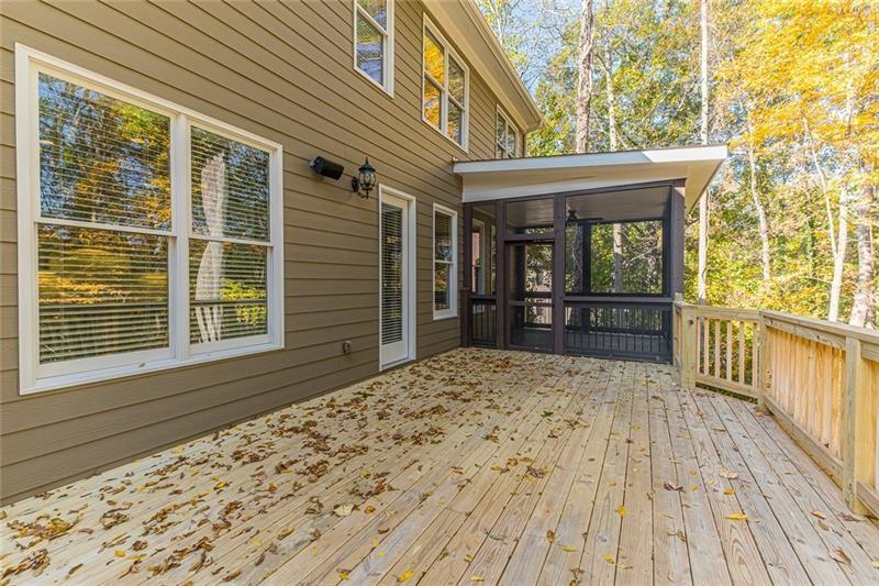 1106 Devine Circle Ne Property Photo 7
