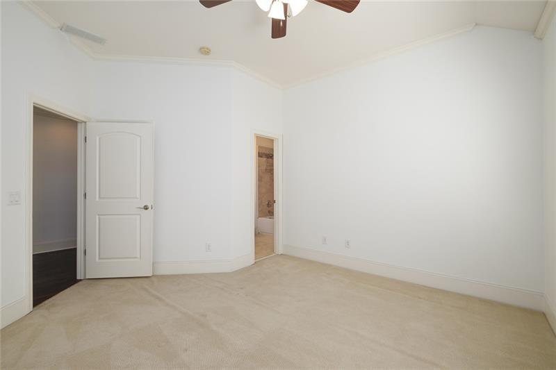1106 Devine Circle Ne Property Photo 34