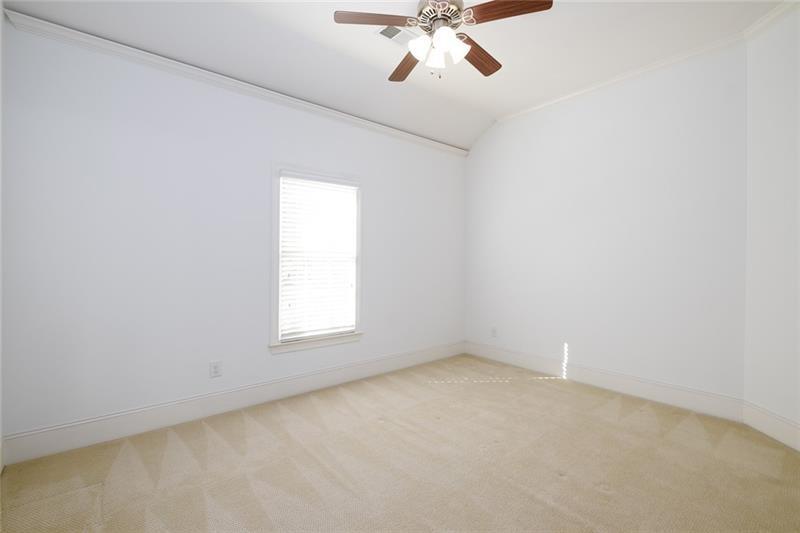 1106 Devine Circle Ne Property Photo 35