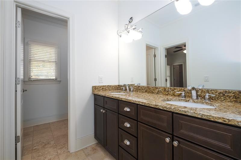 1106 Devine Circle Ne Property Photo 41