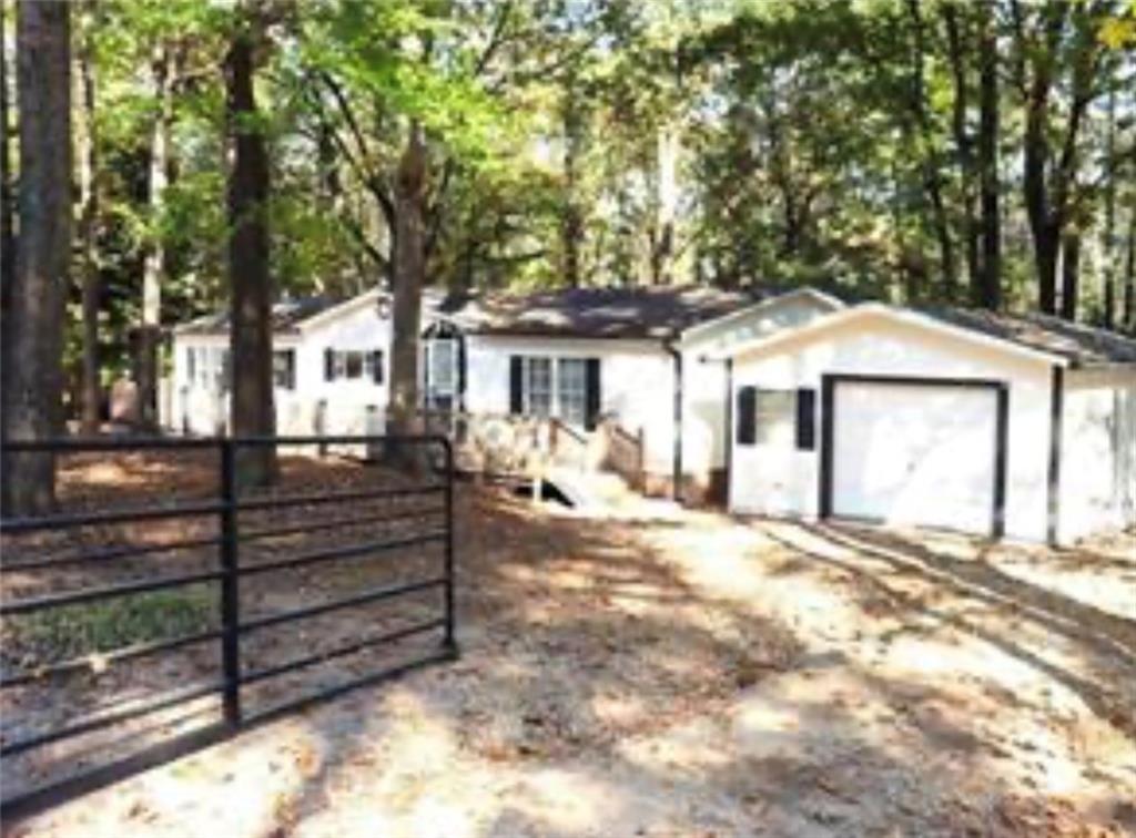 576 Nichols Road Property Photo 1