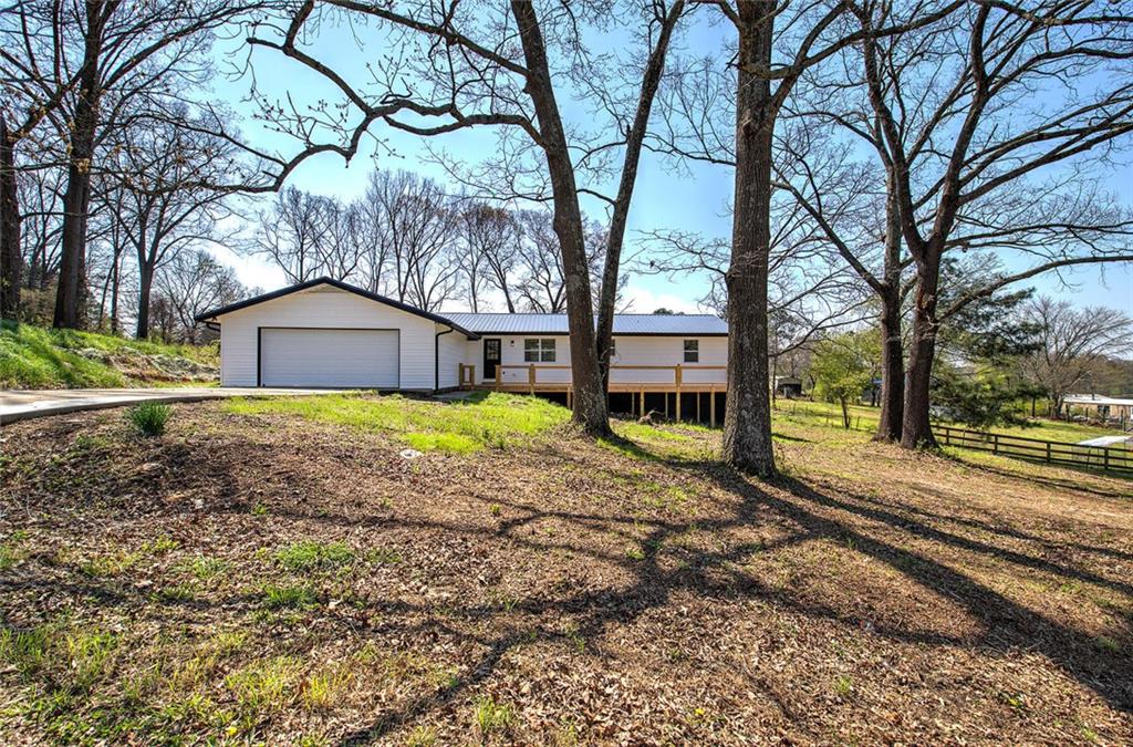 516 Baxter Road Property Photo 3