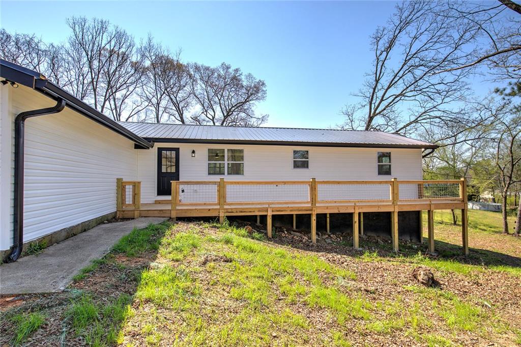 516 Baxter Road Property Photo 4