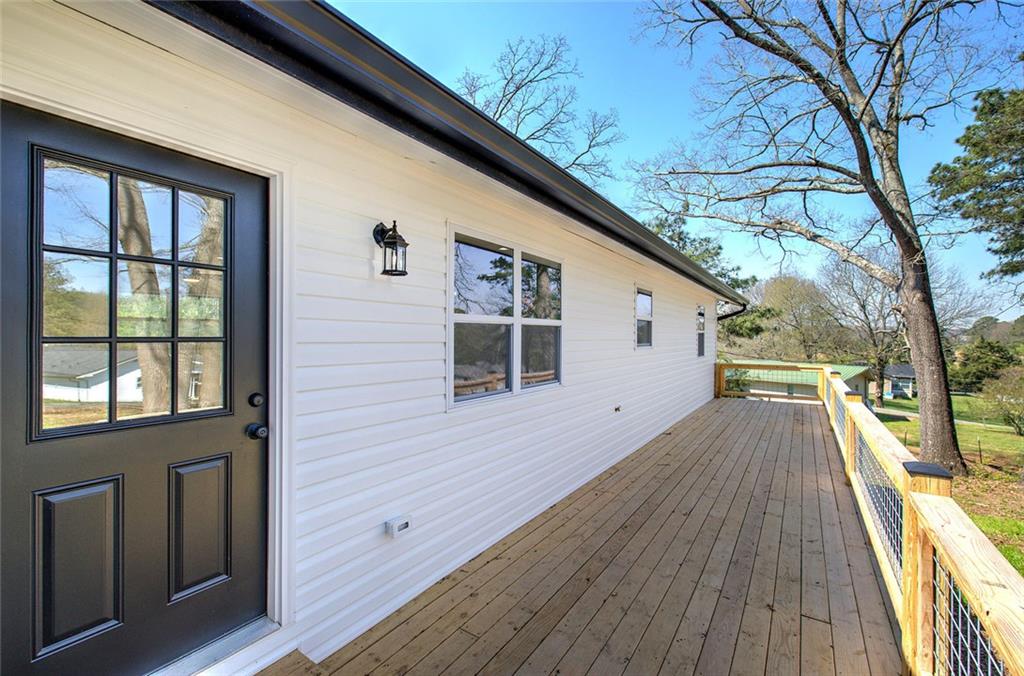 516 Baxter Road Property Photo 5
