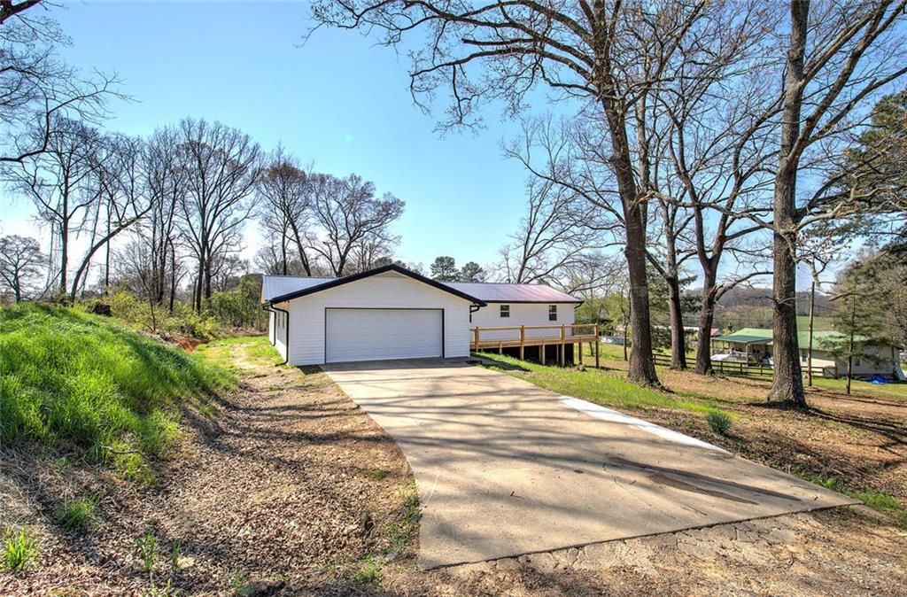 516 Baxter Road Property Photo 6