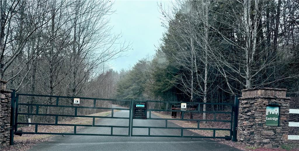 807 East Ridge Lane