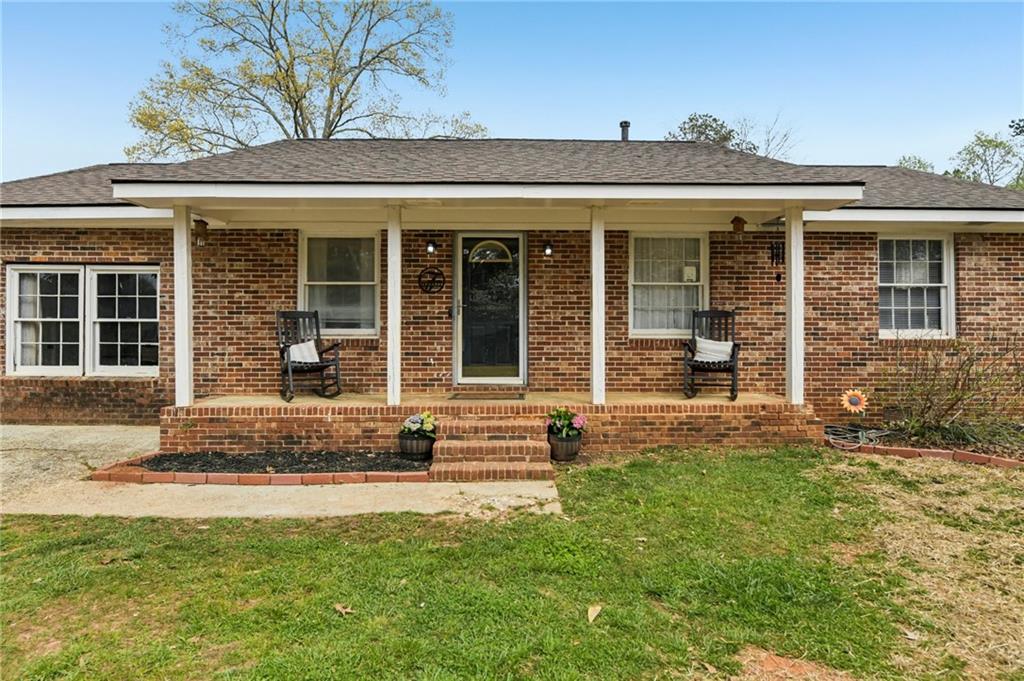 8165 Laurel Drive Property Photo 1