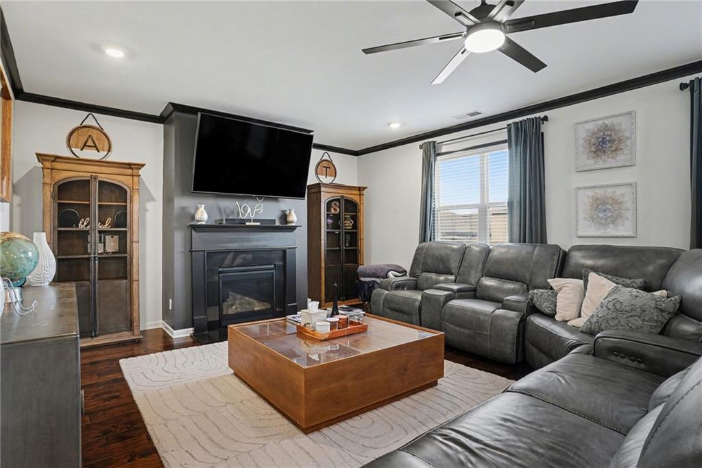 110 Canal Street Property Photo 16