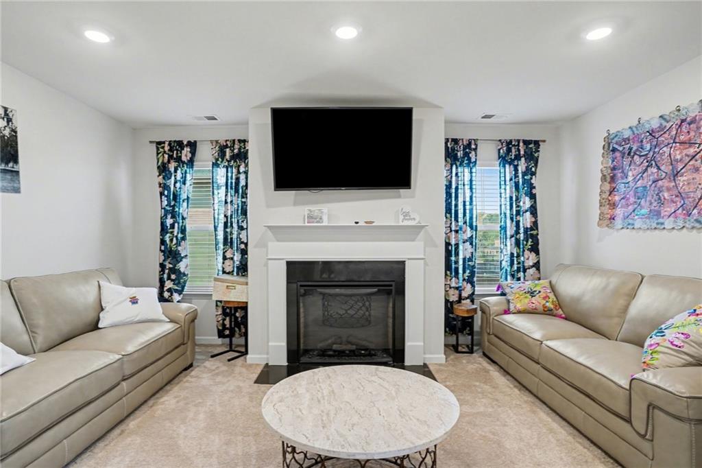 110 Canal Street Property Photo 27