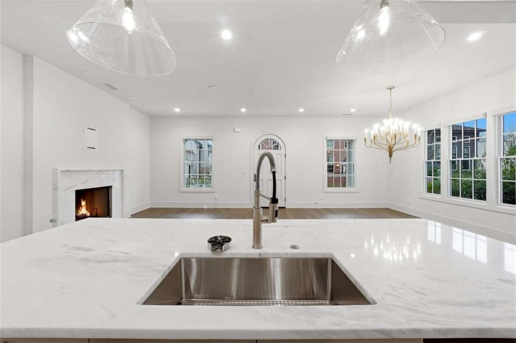 215 3rd Street Property Photo 17