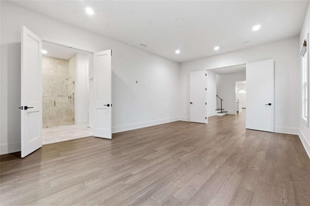 215 3rd Street Property Photo 23
