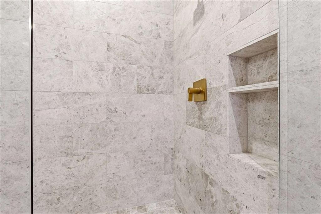 215 3rd Street Property Photo 26