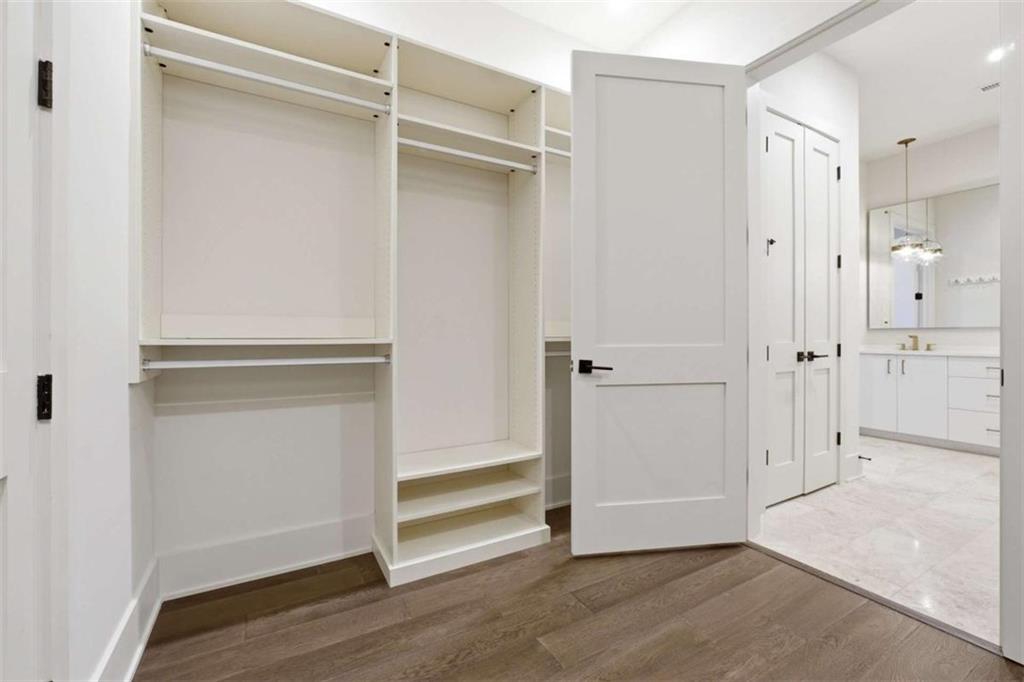 215 3rd Street Property Photo 27