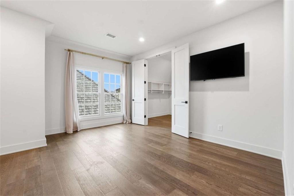 215 3rd Street Property Photo 30