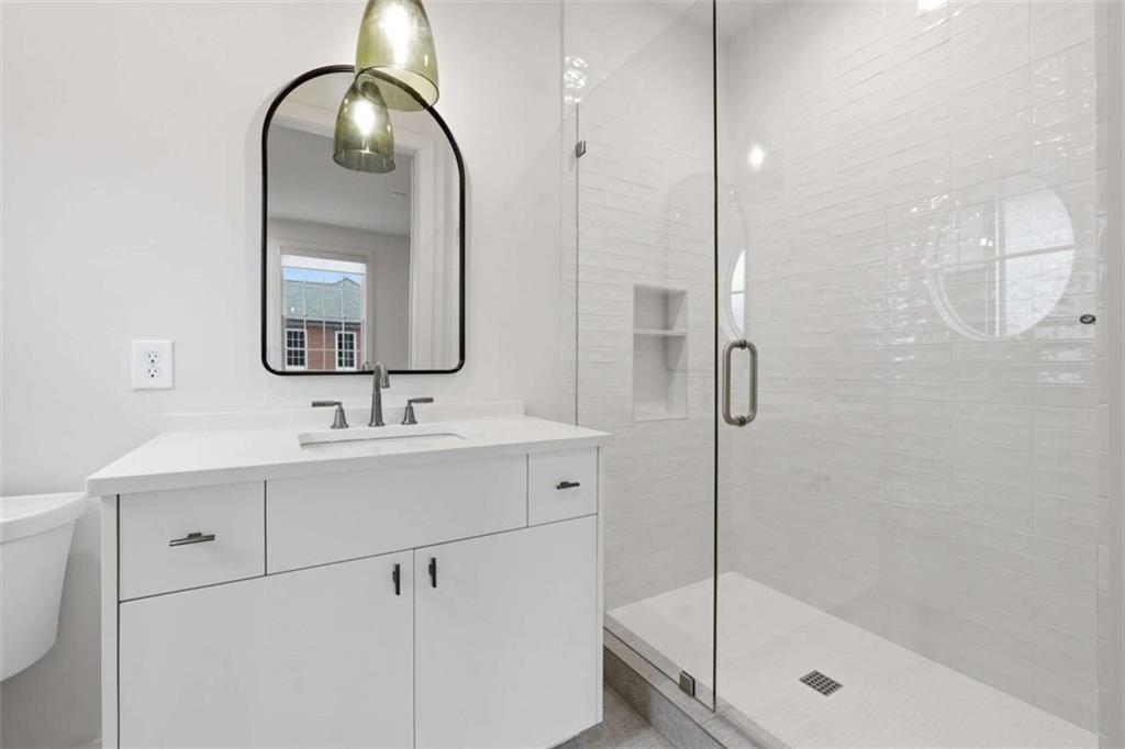 215 3rd Street Property Photo 34