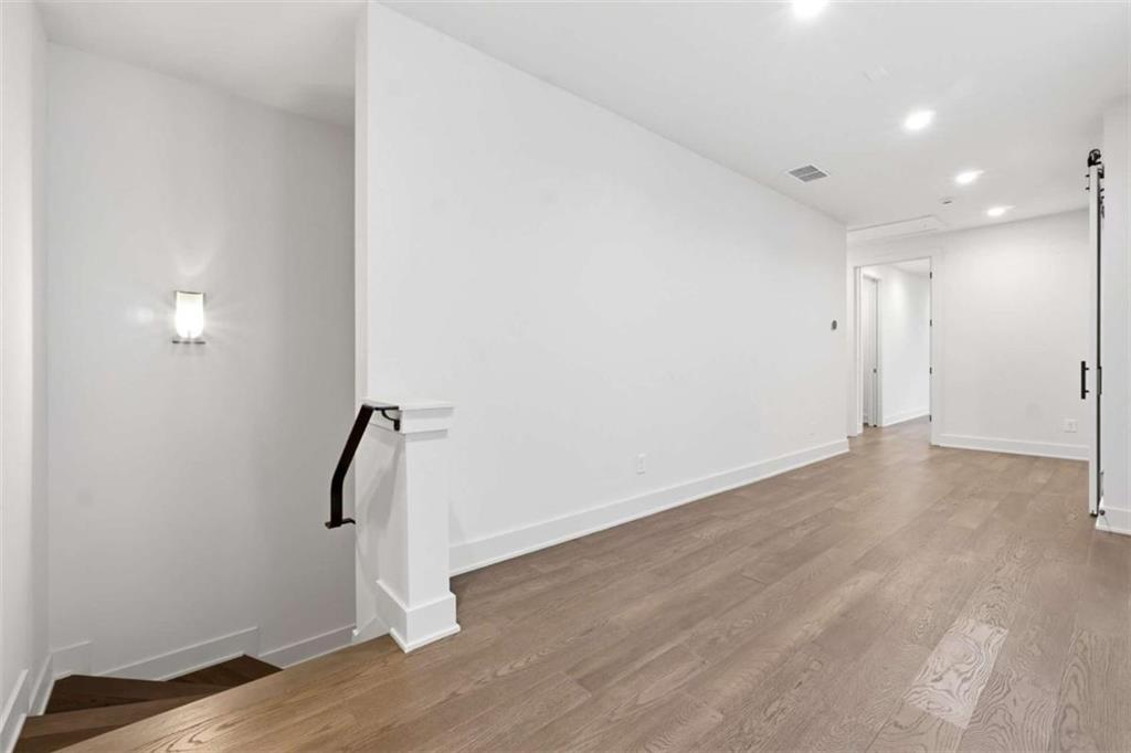 215 3rd Street Property Photo 36